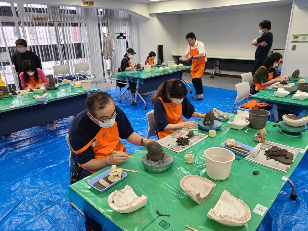 陶芸魅力発信！「みんなで楽しむ！信楽焼たぬき陶芸体験」開催